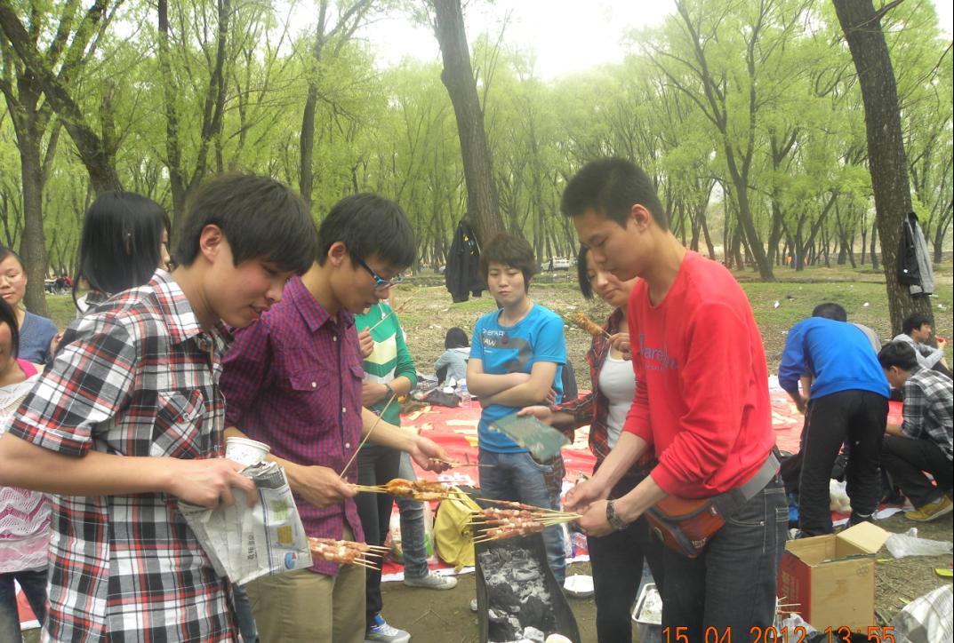 大家自己動手做飯吃